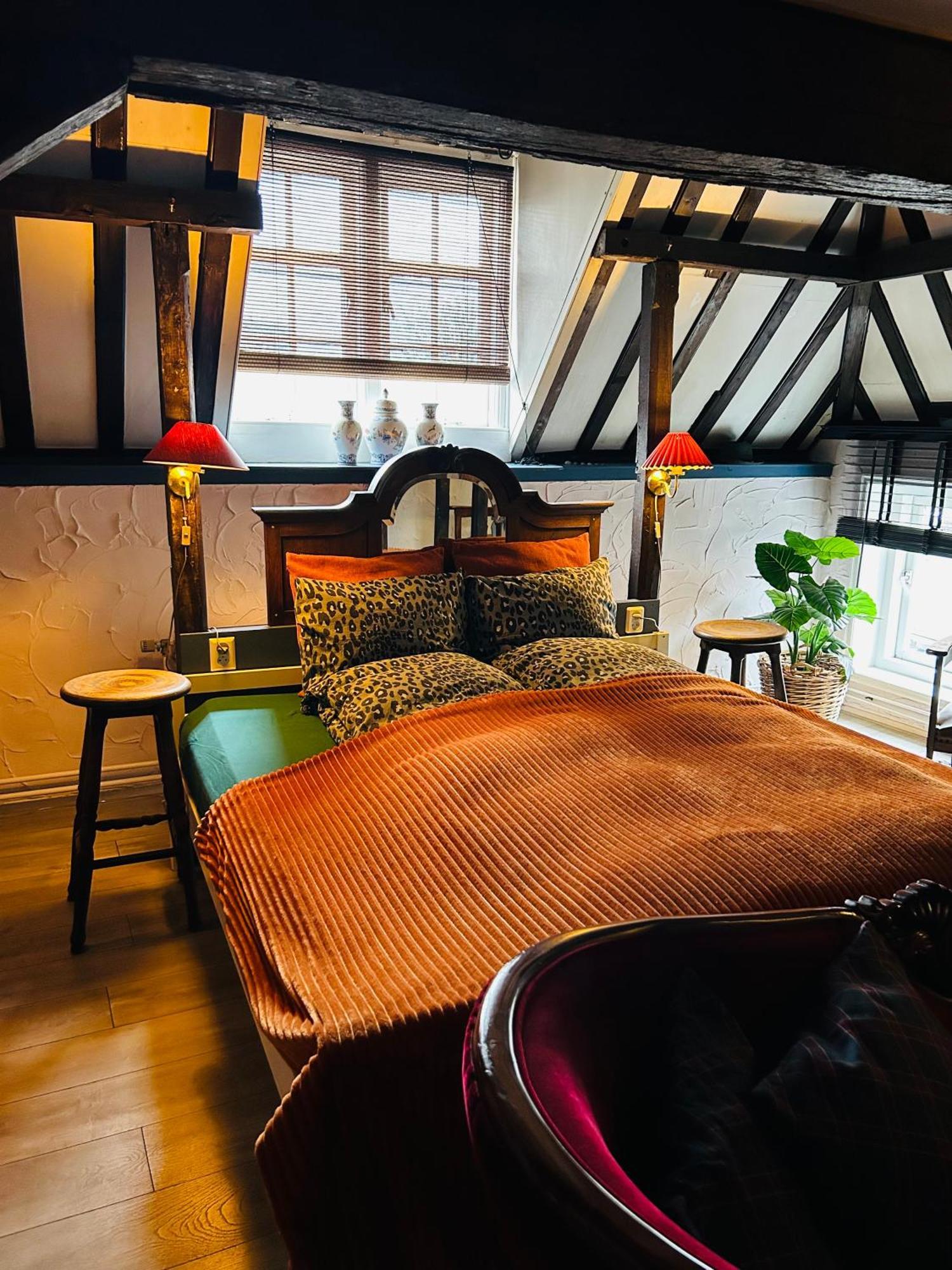 Slapen Bij Cafe De Concurrent Hotel ลิสซิงเงิน ภายนอก รูปภาพ